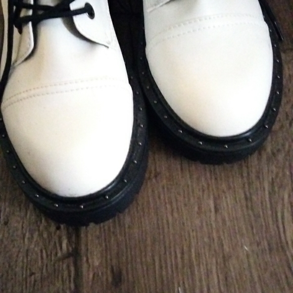 Booties - Picture 6 of 6